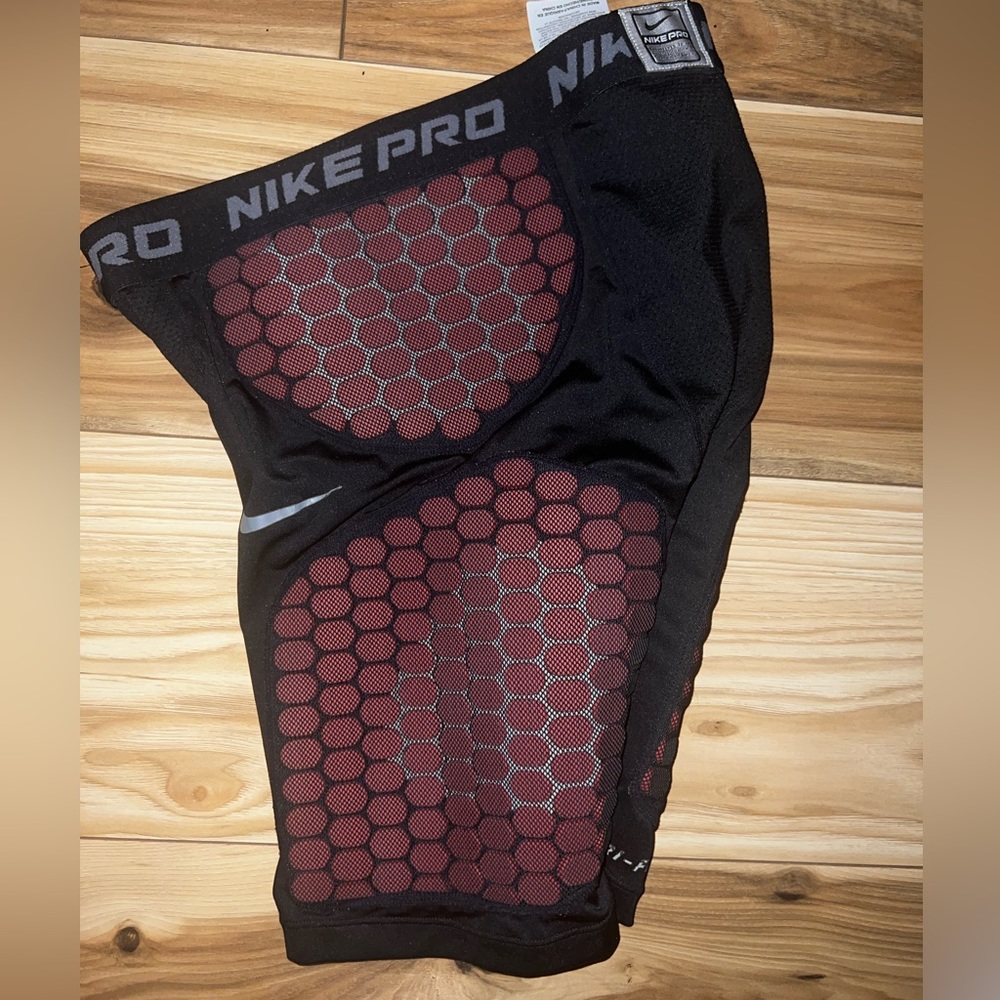 Preowned Nike Pro Padded Compression Shorts Men’s Medium Excellent Condition